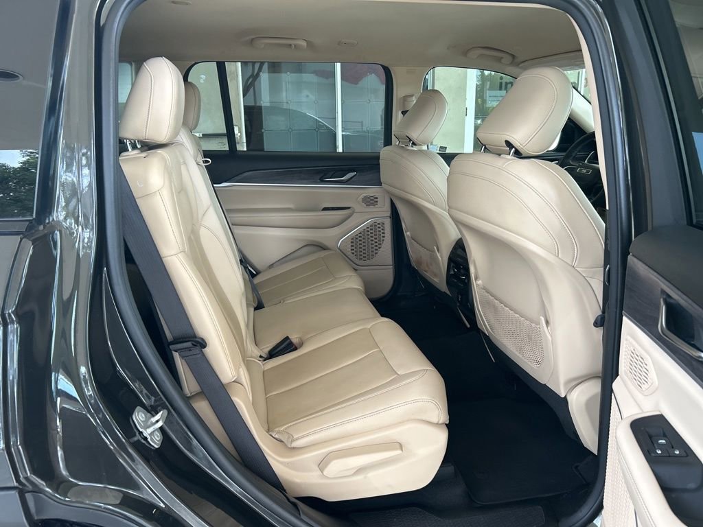 Used 2022 Jeep Grand Cherokee L Limited image 25