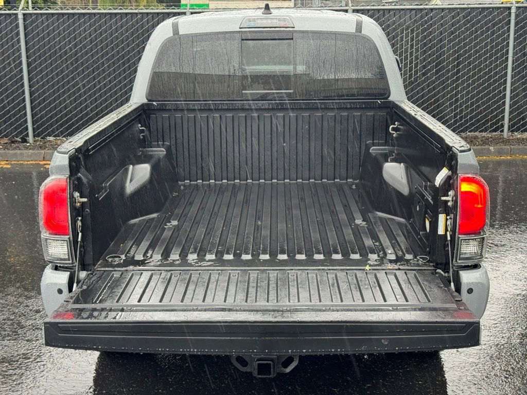 Used 2021 Toyota Tacoma TRD Off-Road w/ Technology Package image 19