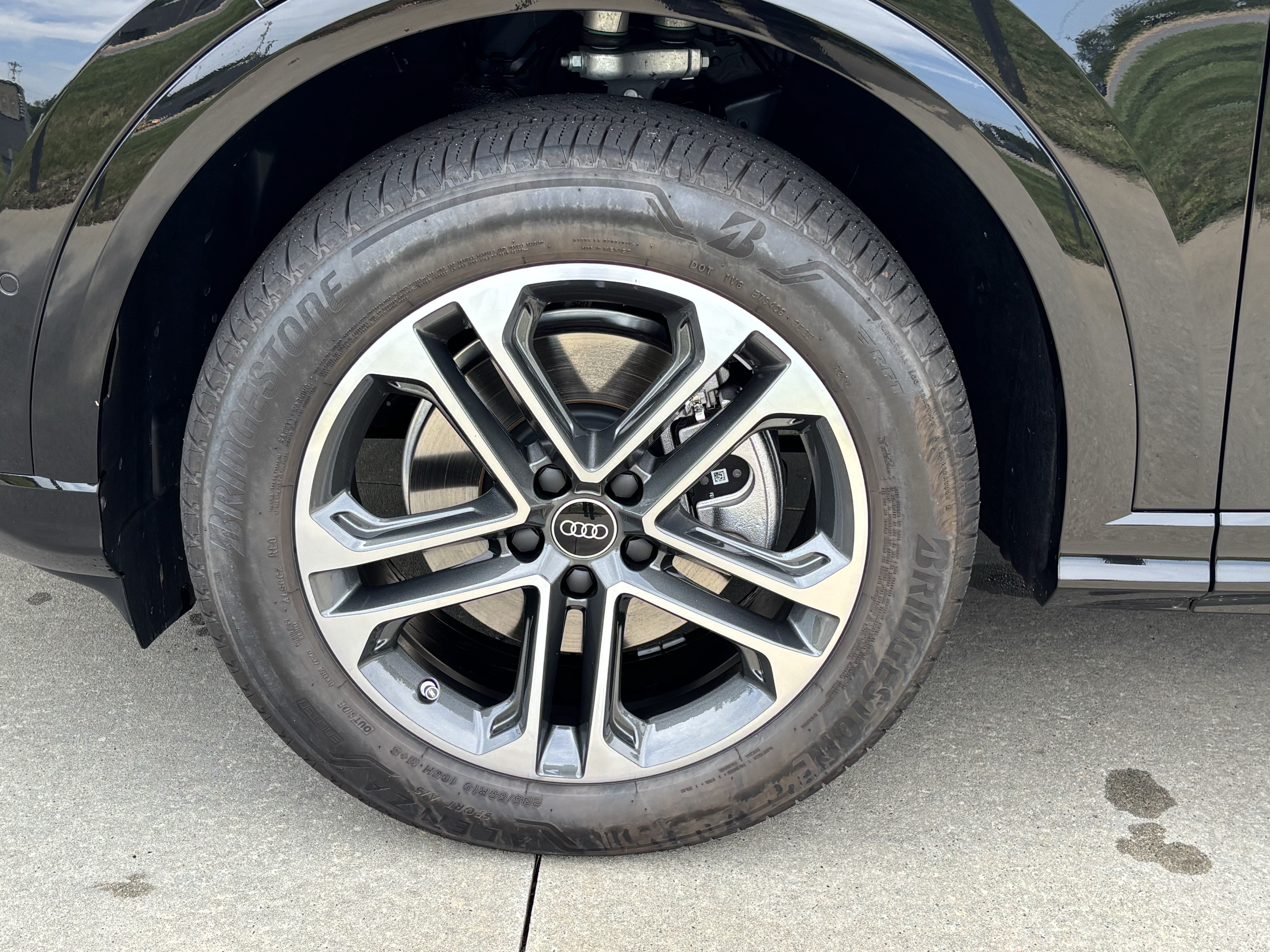 Certified 2025 Audi Q5 Premium AWD/4WD image 12