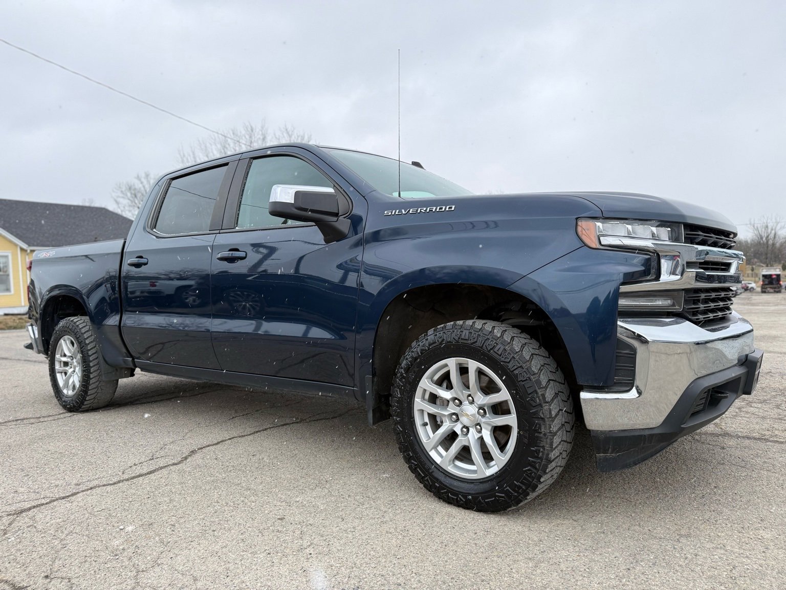 Used 2020 Chevrolet Silverado 1500 LT image 10