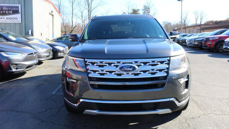 Used 2018 Ford Explorer XLT w/ Equipment Group 202A AWD/4WD image 2