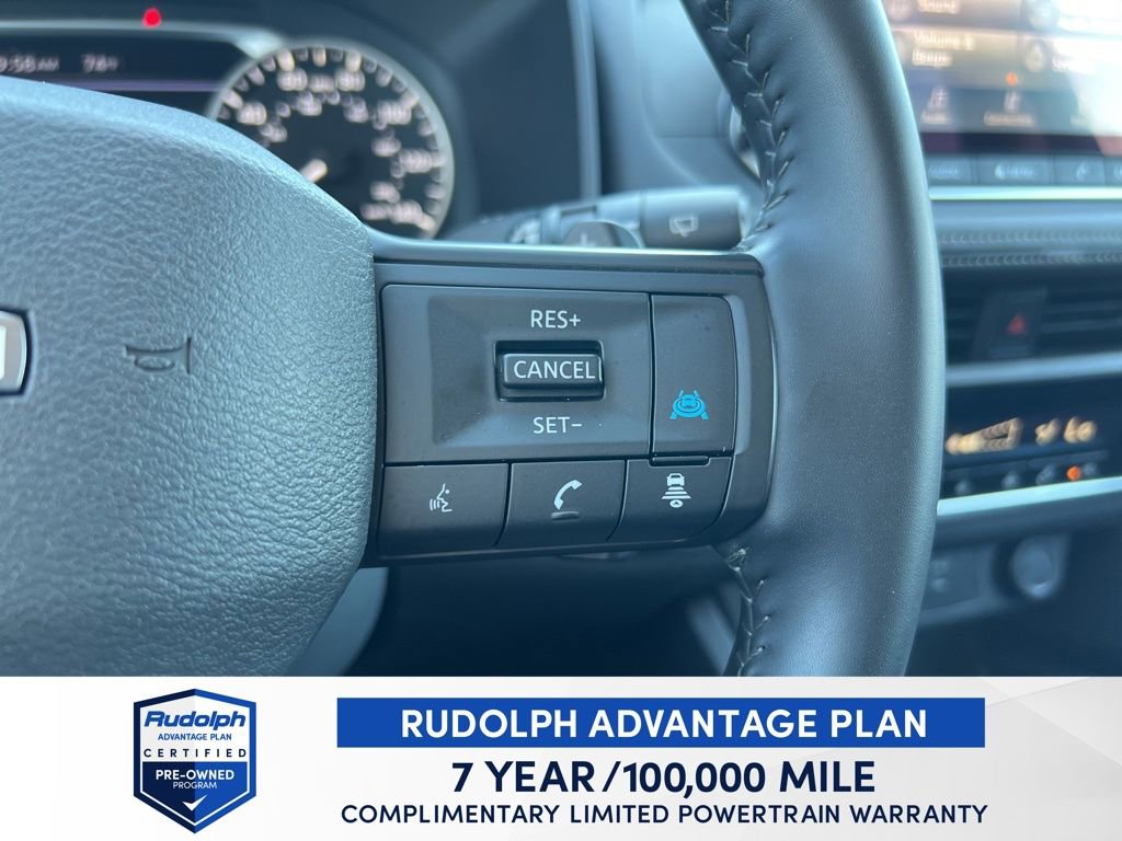 Used 2025 Nissan Rogue SV image 39