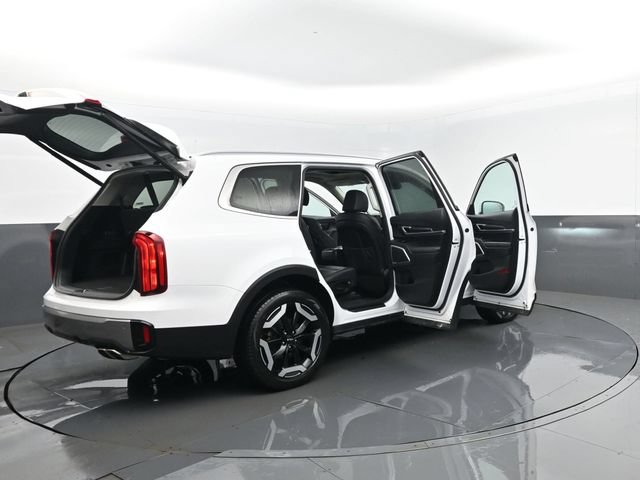 Used 2025 Kia Telluride S AWD/4WD image 33