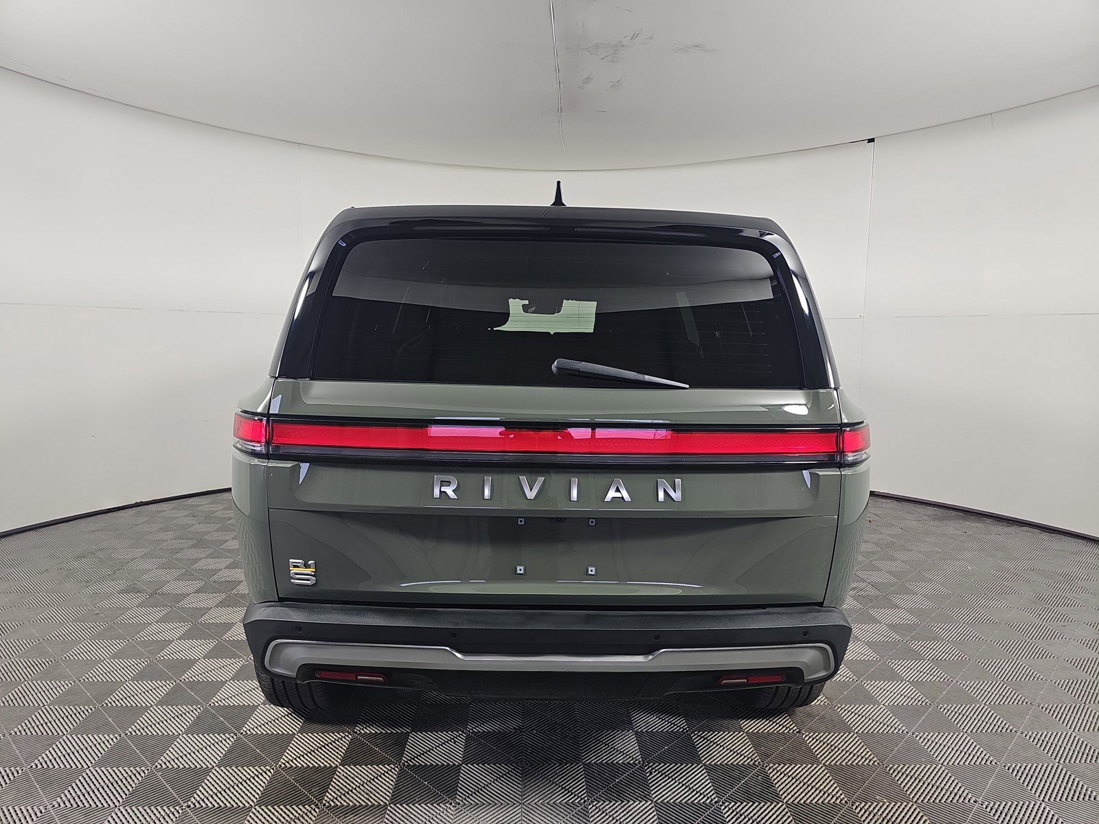 Used 2022 Rivian R1S Launch Edition image 4
