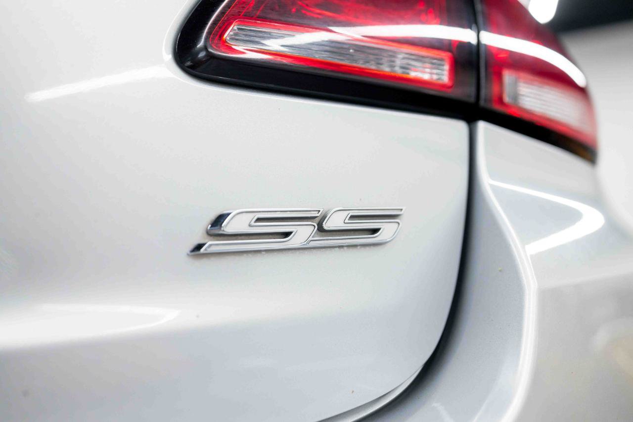 Used 2015 Chevrolet SS RWD image 38