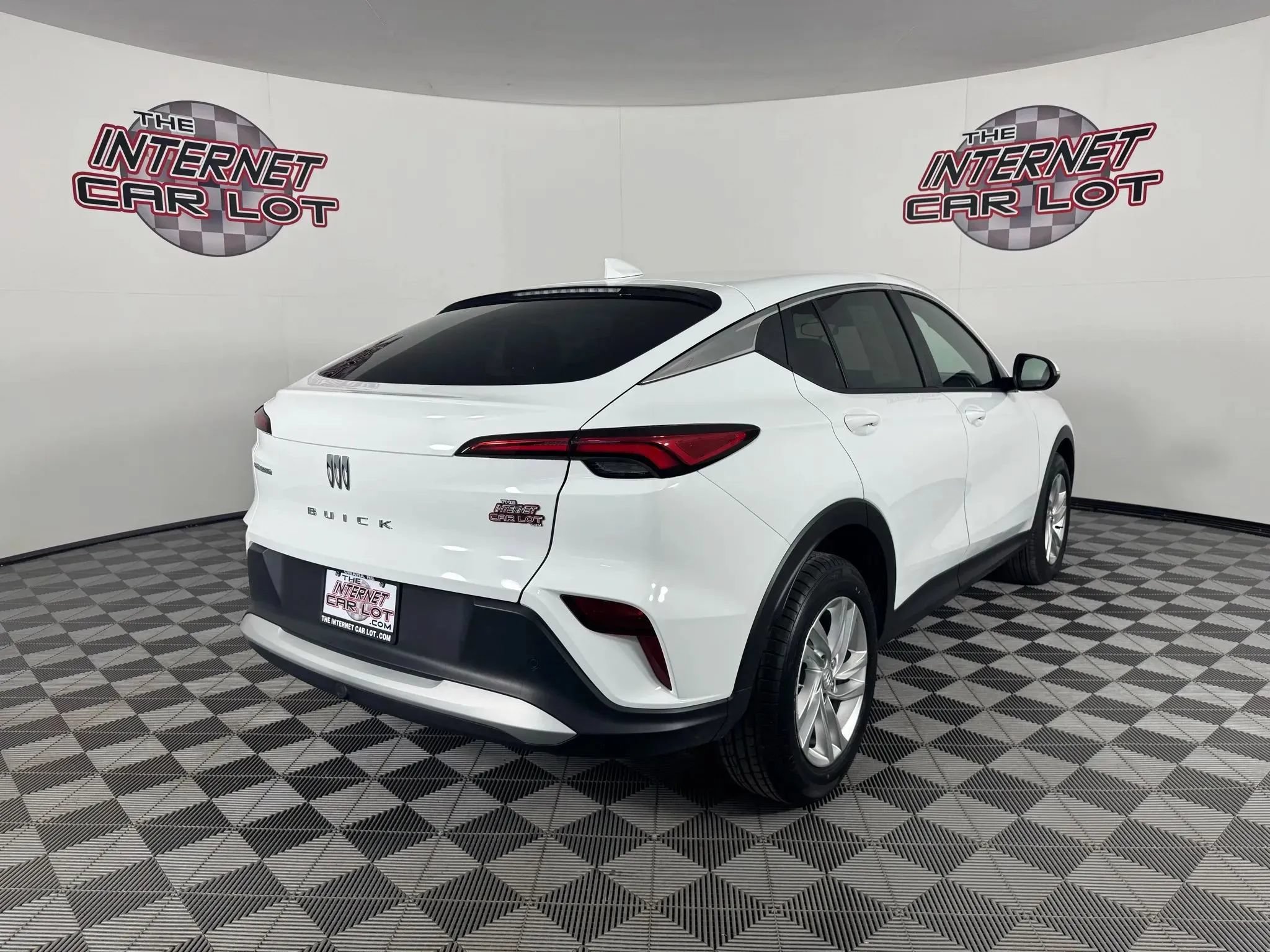 Used 2025 Buick Envista Preferred FWD image 7