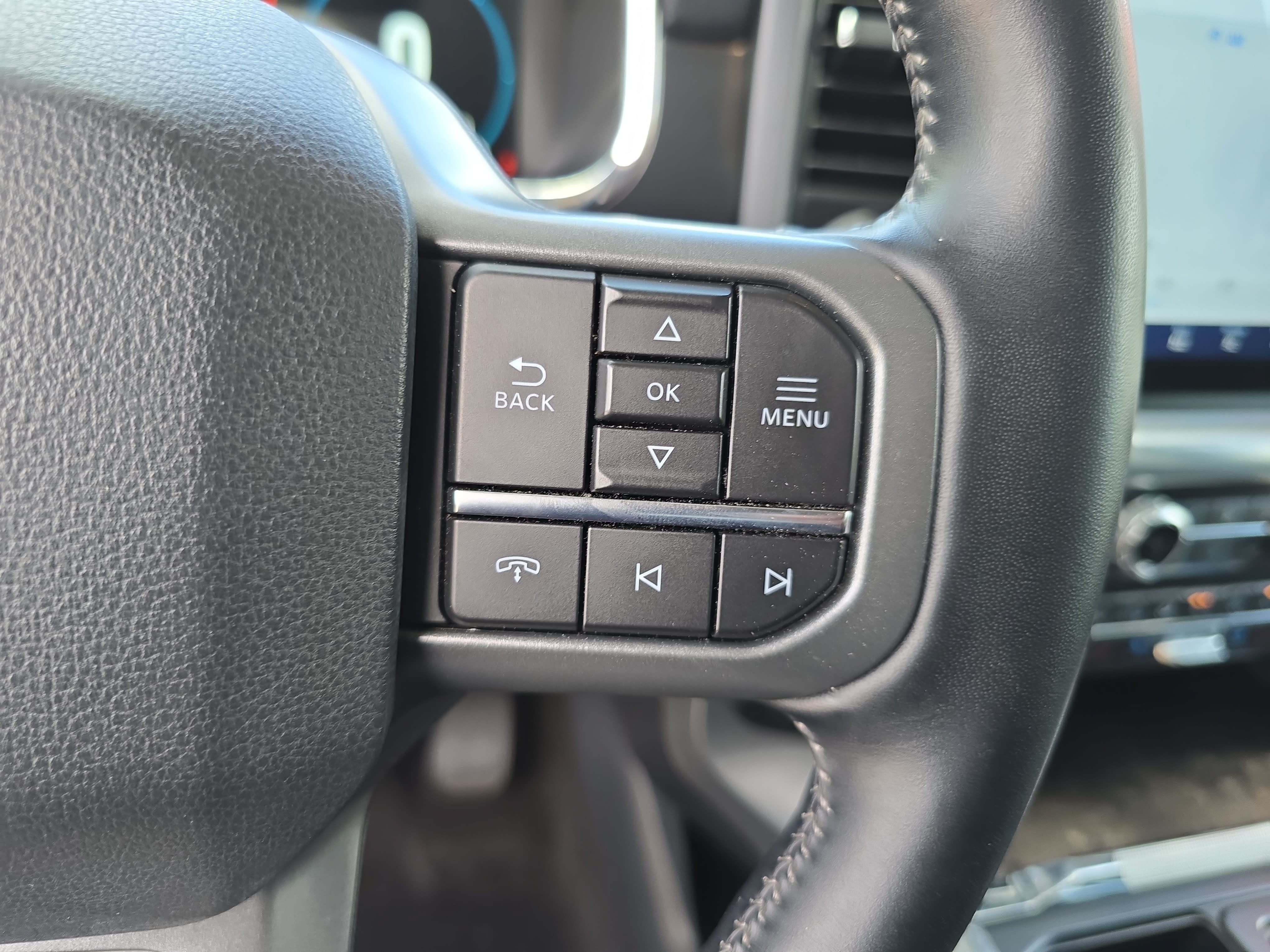 Used 2022 Ford F150 Lariat w/ Trailer Tow Package AWD/4WD image 17