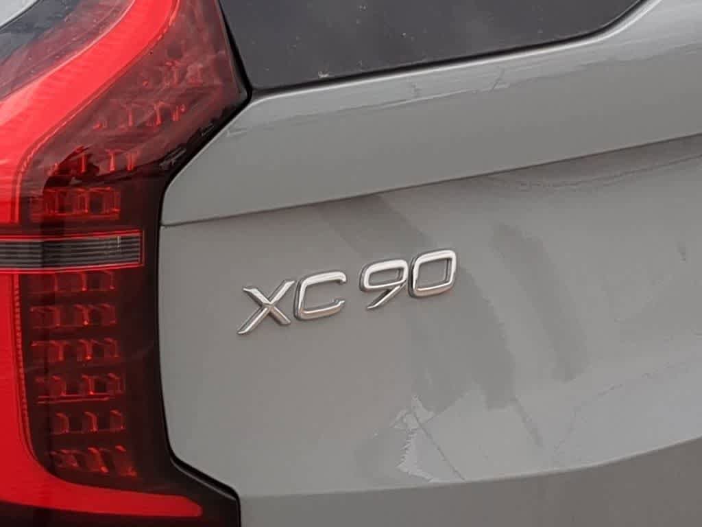 New 2026 Volvo XC90 B6 Plus w/ Protection Package AWD/4WD image 12