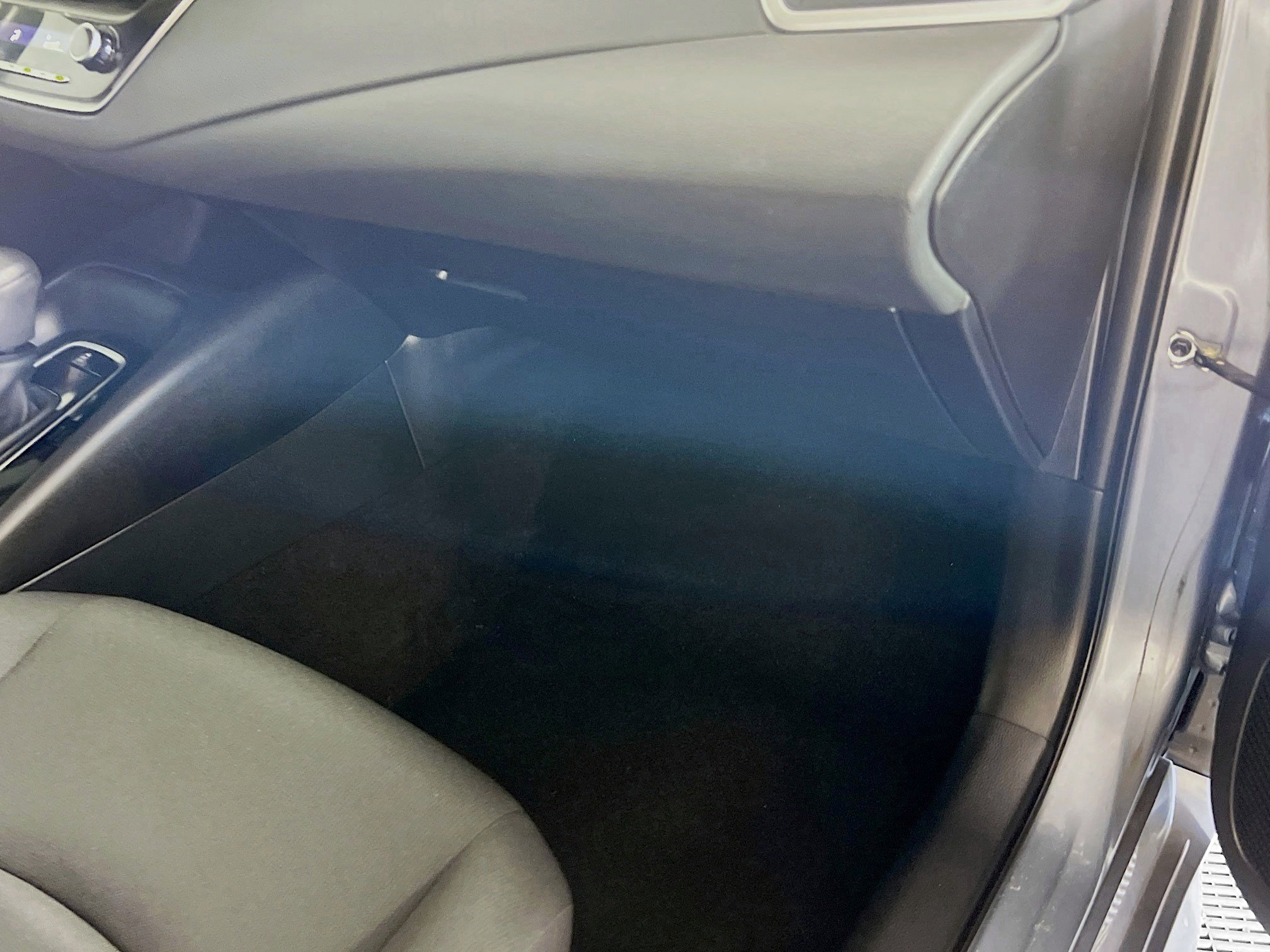 Used 2020 Toyota Corolla LE image 34