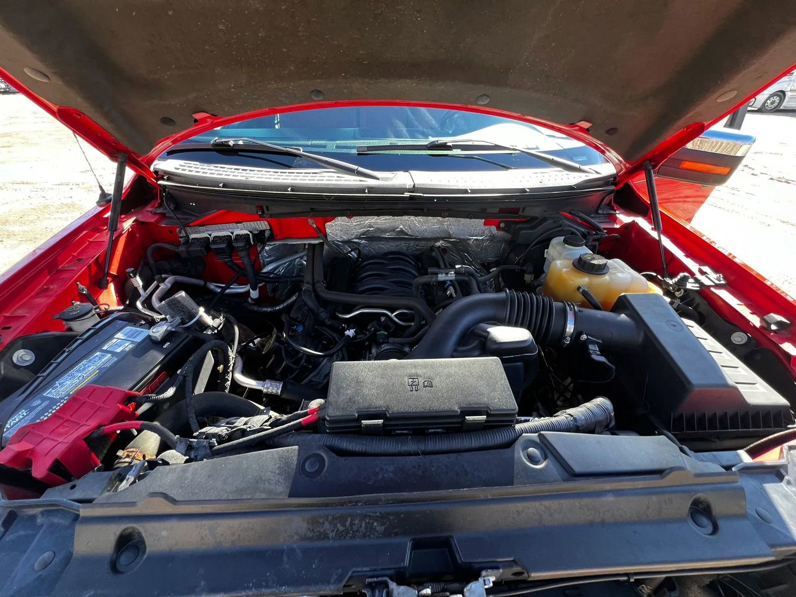 Used 2013 Ford F150 STX w/ Mid Equipment Group AWD/4WD image 19