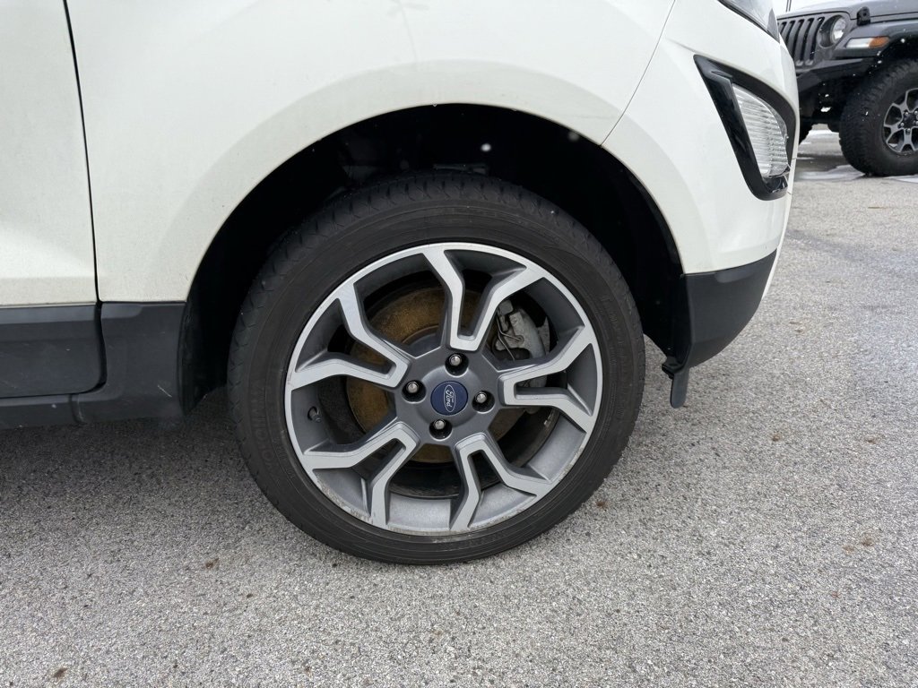 Used 2020 Ford EcoSport SES w/ SES Black Appearance Package image 13