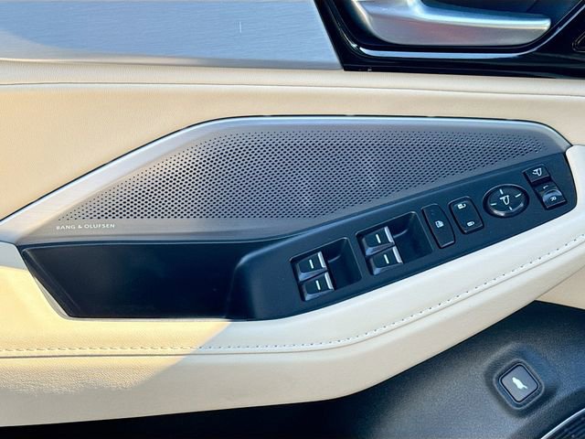 Used 2025 Acura MDX w/ Technology Package image 21