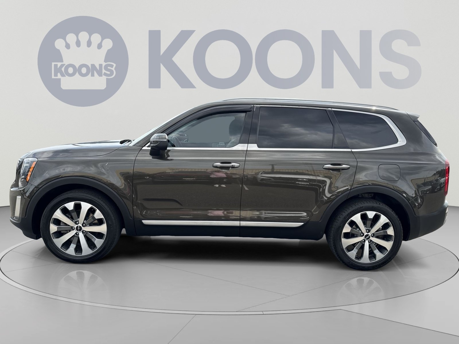 Used 2022 Kia Telluride S AWD/4WD image 2