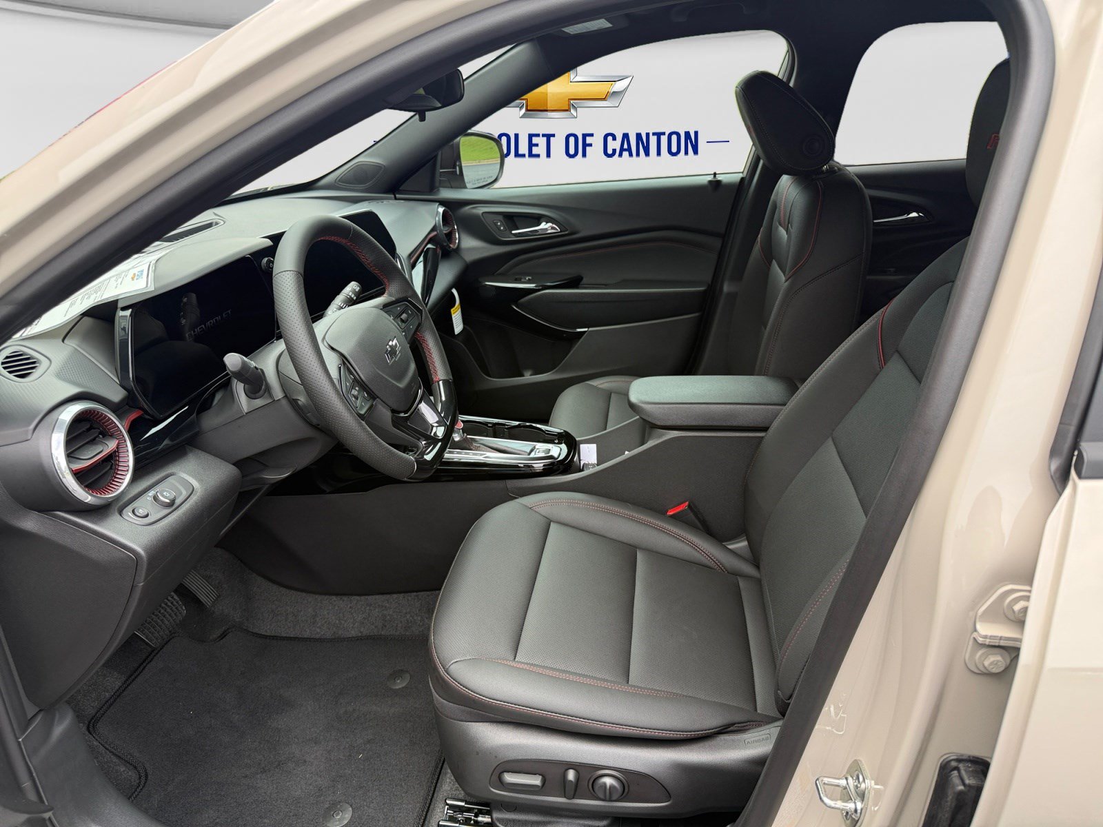 New 2026 Chevrolet Trax RS w/ Driver Confidence Package FWD image 9