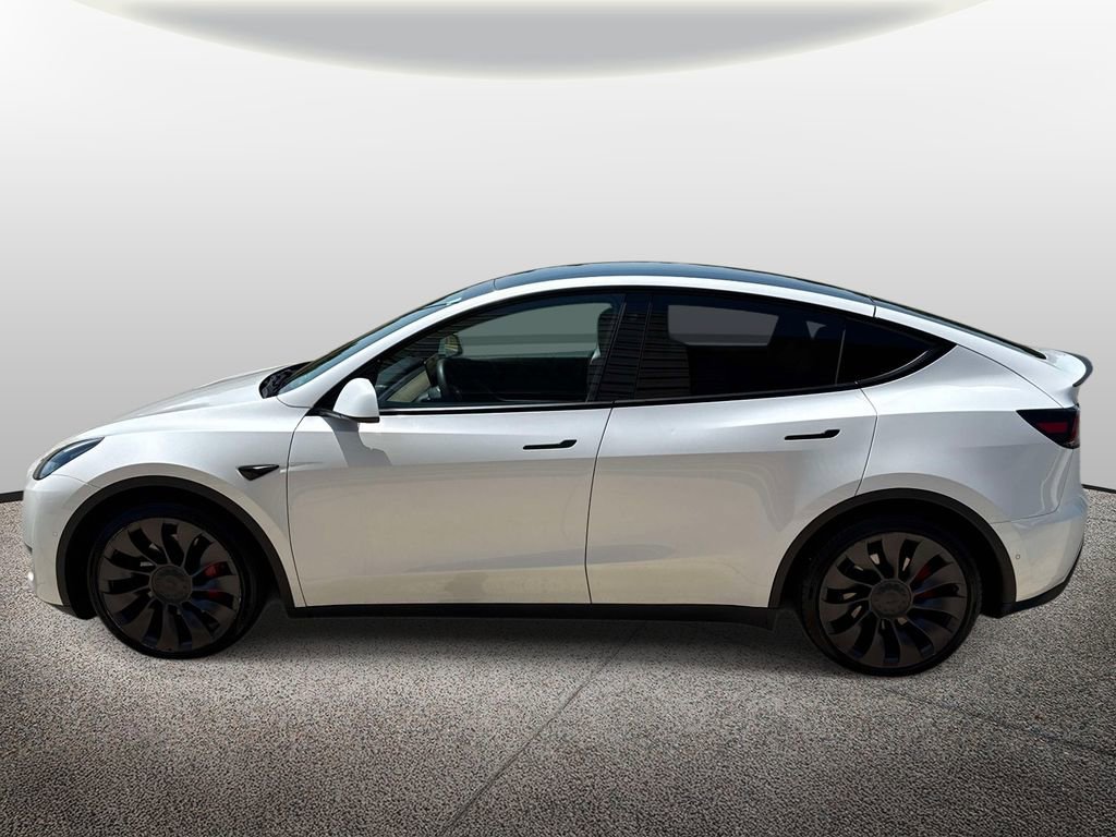 Used 2022 Tesla Model Y Performance AWD/4WD image 3