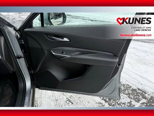 Used 2025 Cadillac XT4 Premium Luxury image 21