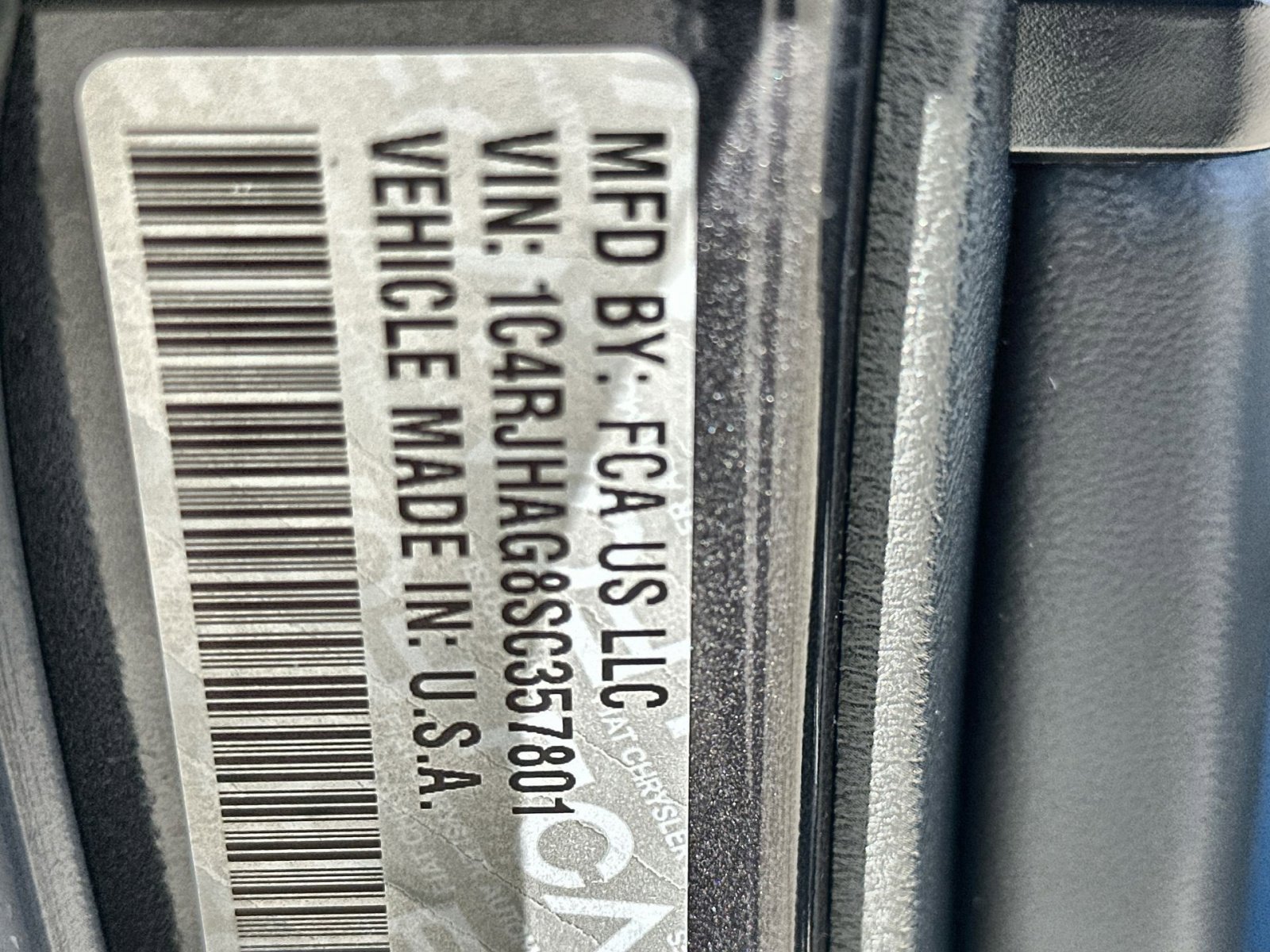 New 2025 Jeep Grand Cherokee Laredo w/ Luxury Tech Group I image 28