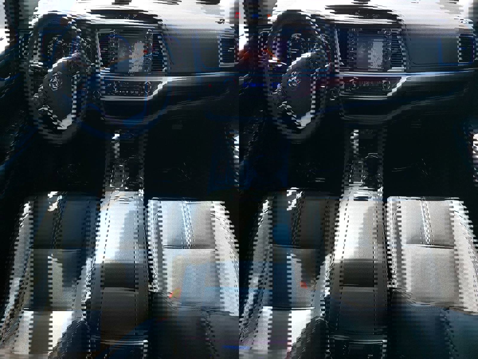 Used 2018 Toyota Highlander SE image 9