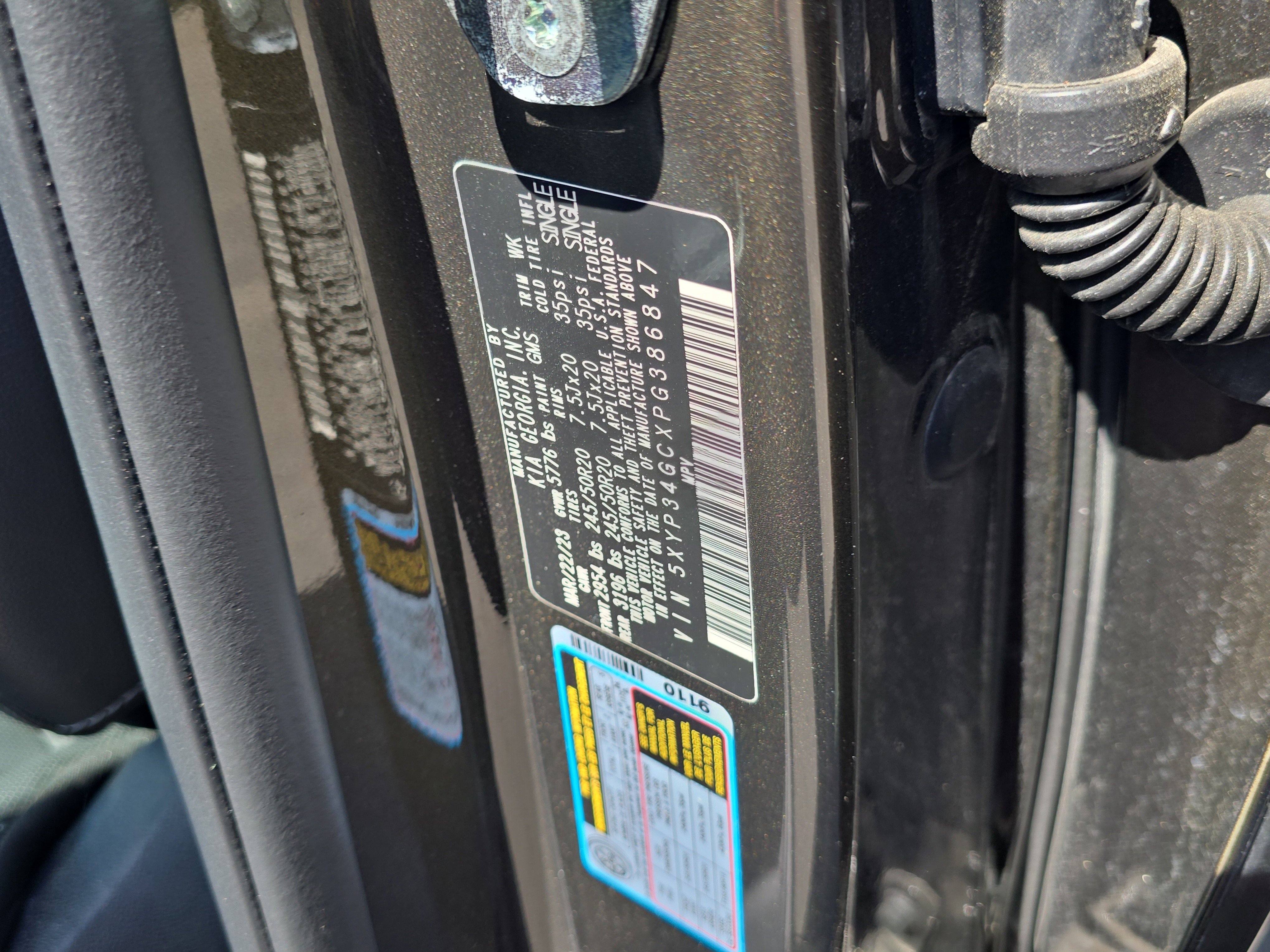 Certified 2023 Kia Telluride EX w/ EX Captain's Chair Package image 35