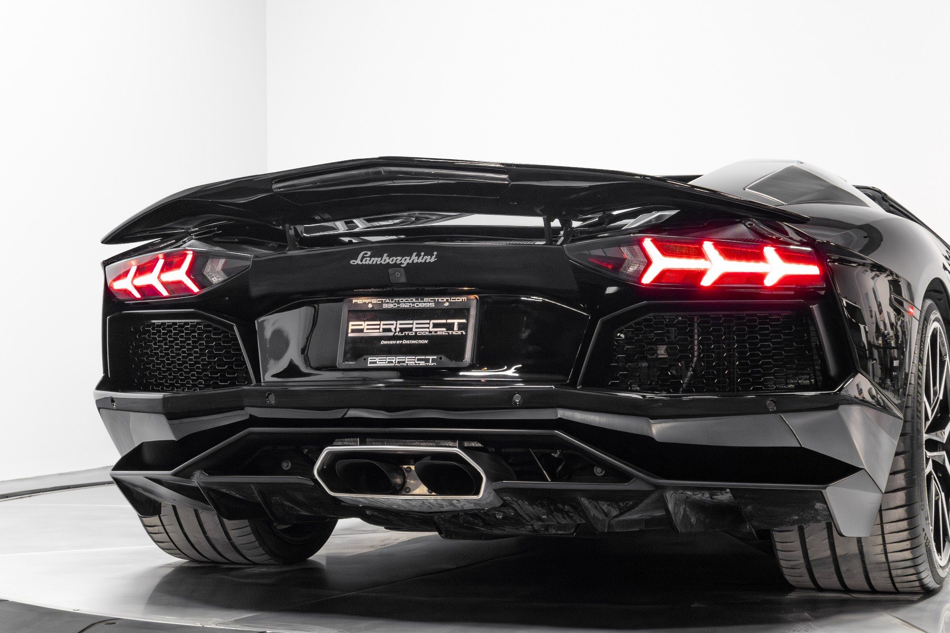 Used 2015 Lamborghini Aventador LP 700-4 image 73