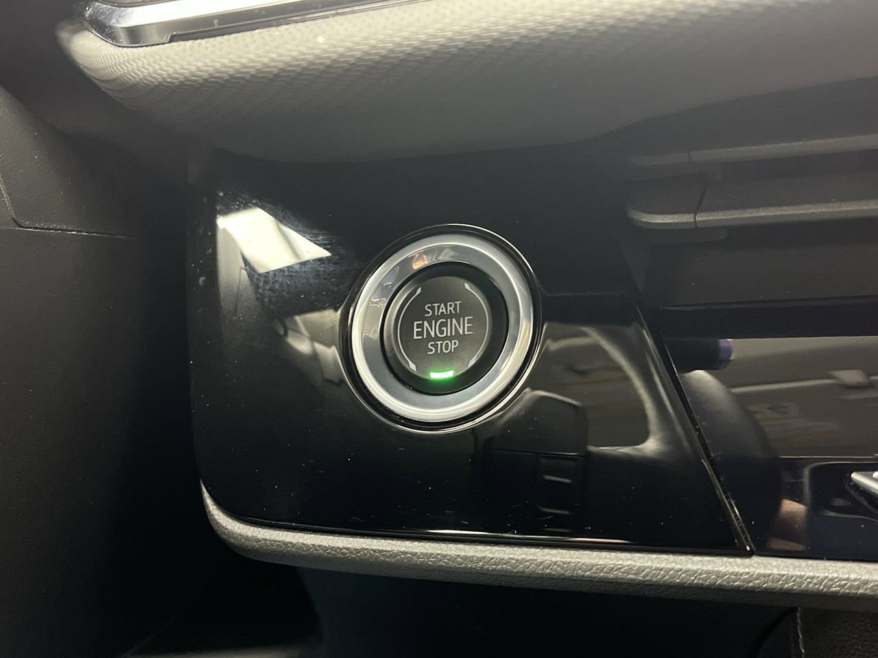 Certified 2024 Buick Envision Preferred image 21