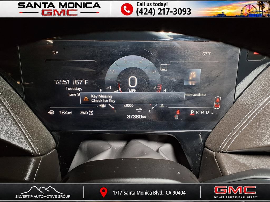 Used 2025 GMC Yukon Denali AWD/4WD image 10