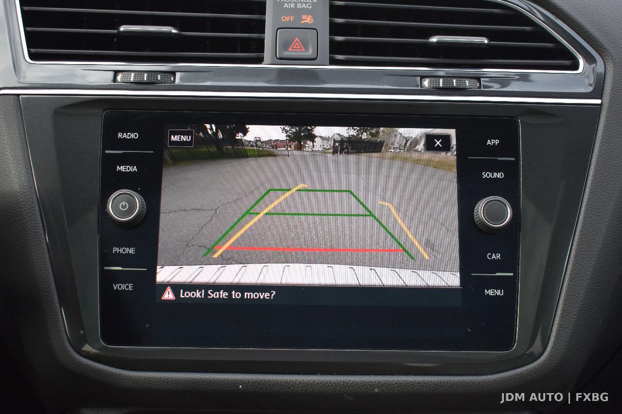 Used 2019 Volkswagen Tiguan SE AWD/4WD image 23