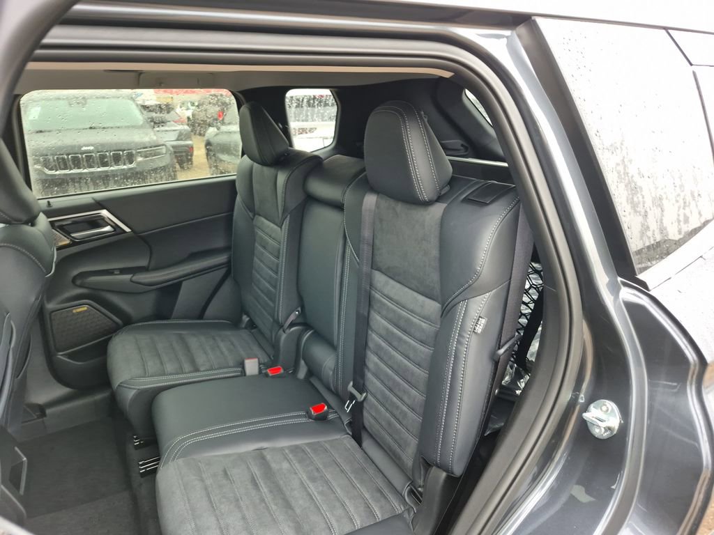 New 2026 Mitsubishi Outlander SE AWD/4WD image 50