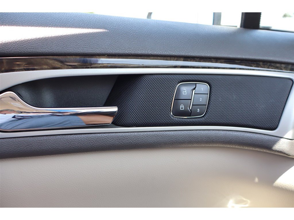 Used 2016 Lincoln MKZ Hybrid w/ Equipment Group 600A Reserve FWD image 24