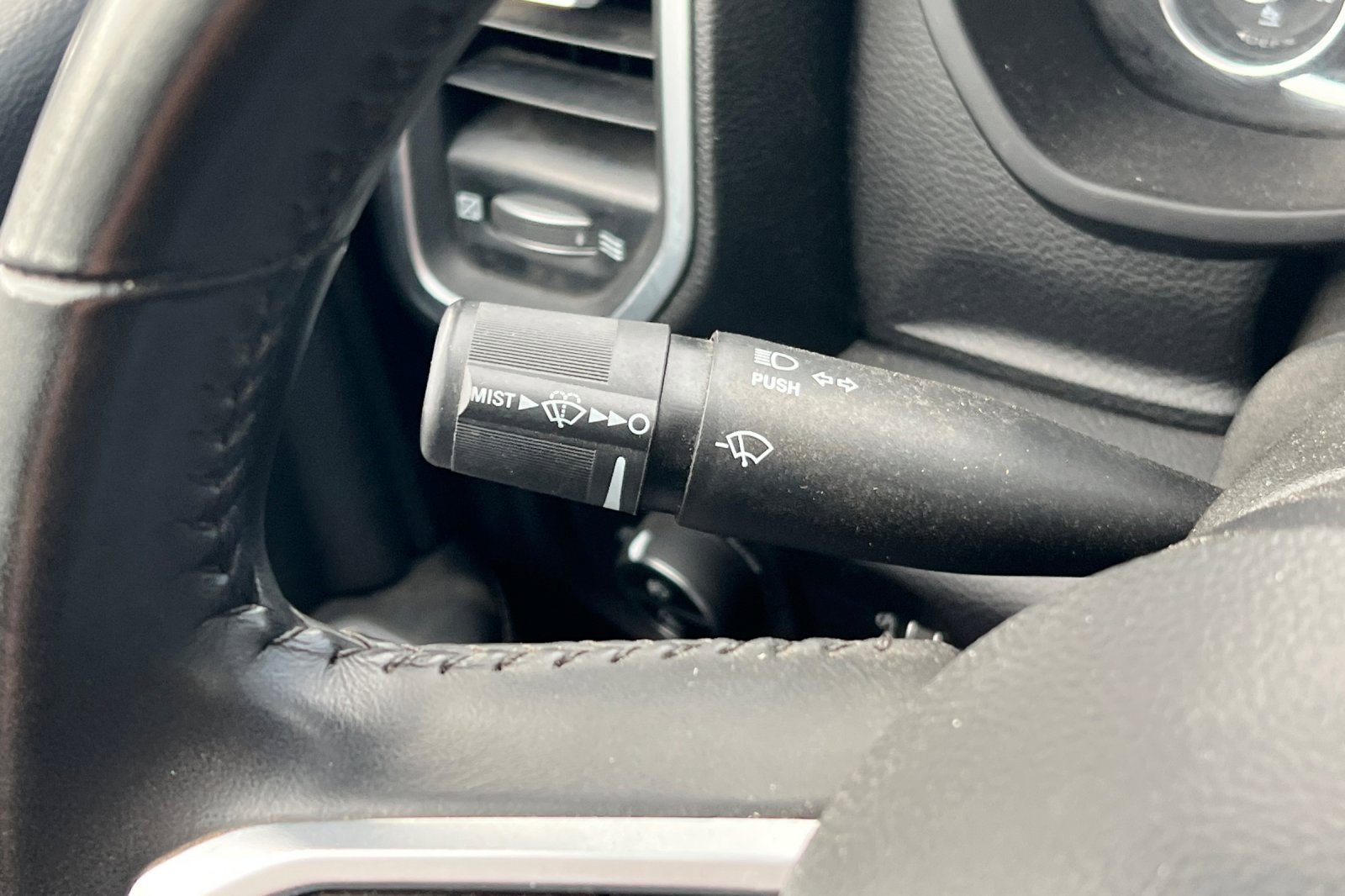 Used 2024 RAM 3500 Big Horn image 36