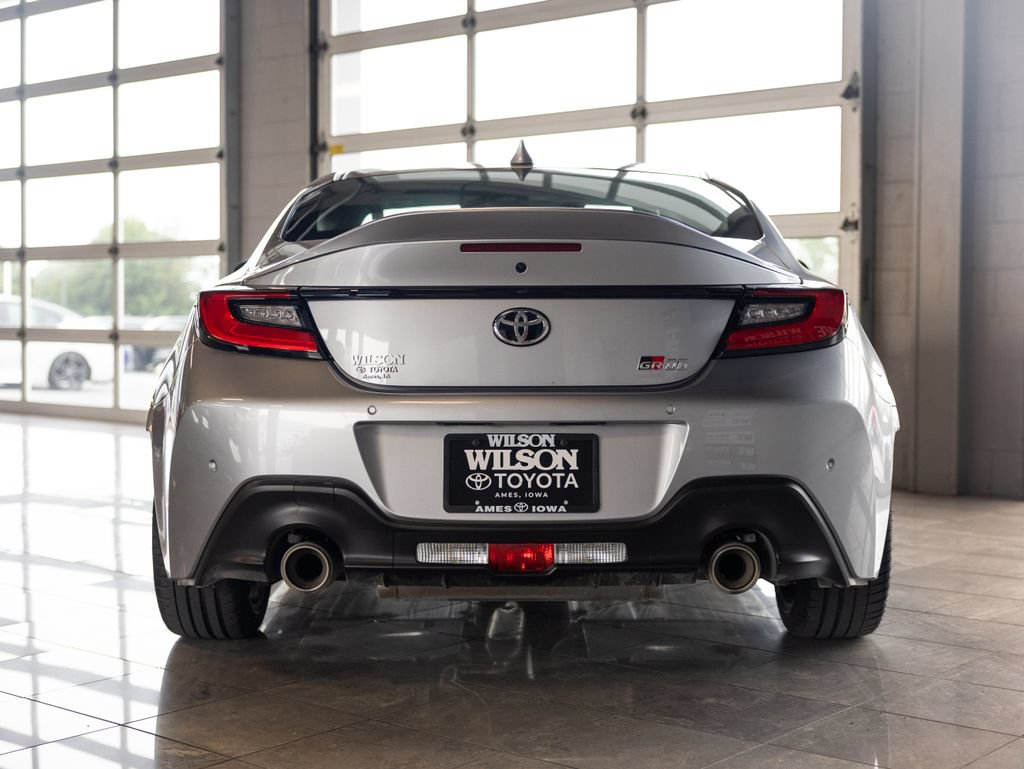 Used 2024 Toyota GR86 Premium RWD image 3