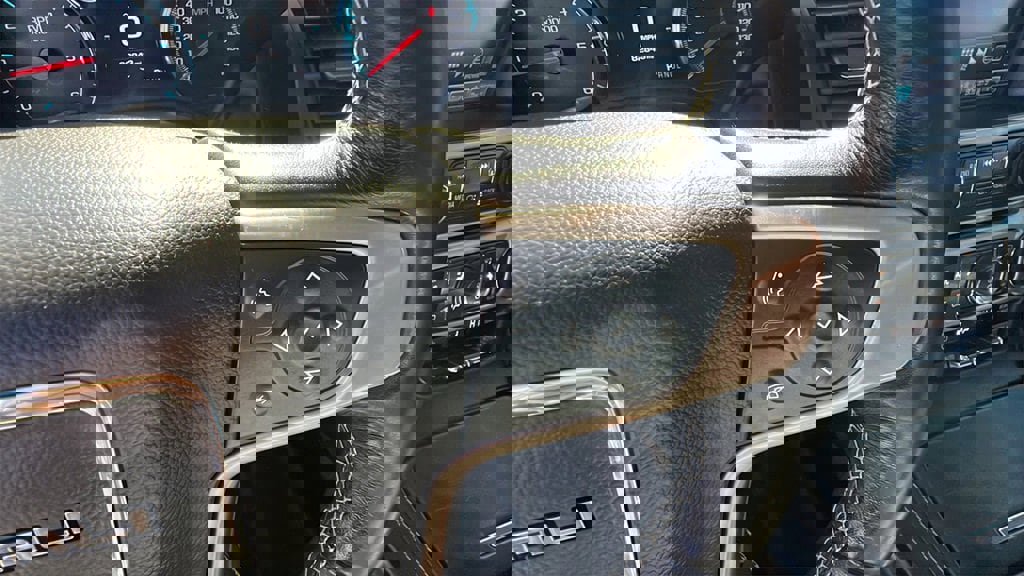 Used 2018 GMC Yukon Denali w/ Denali Ultimate Package image 30