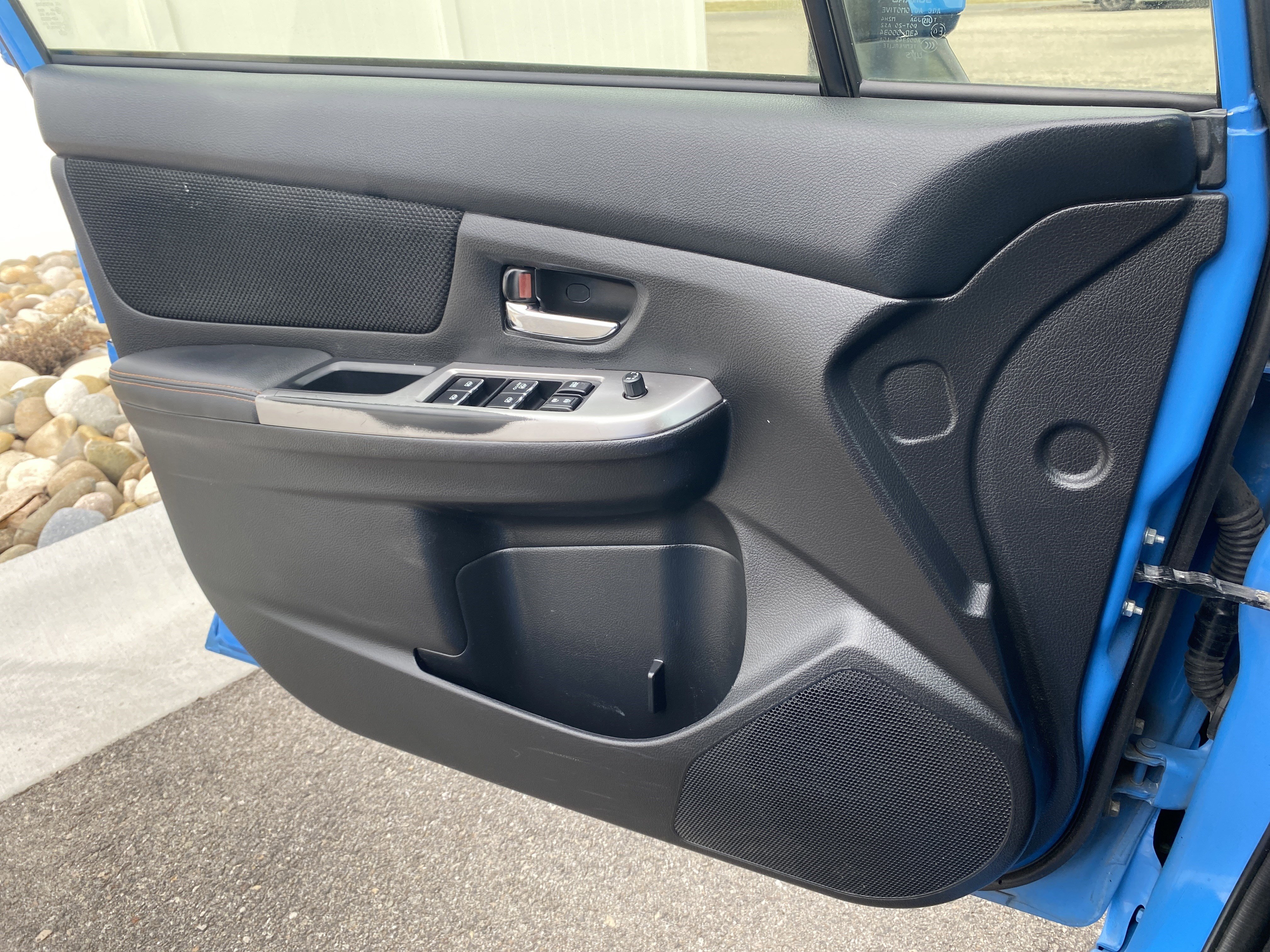 Used 2016 Subaru Crosstrek 2.0i Premium image 17