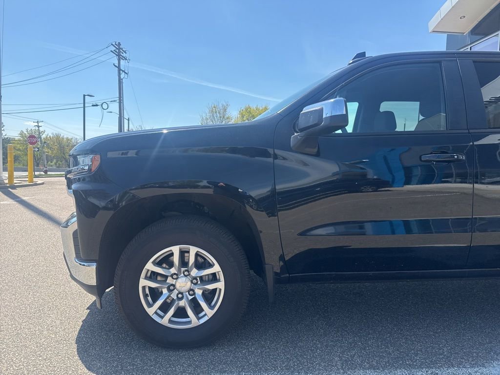 Used 2019 Chevrolet Silverado 1500 LT w/ All-Star Edition AWD/4WD image 6