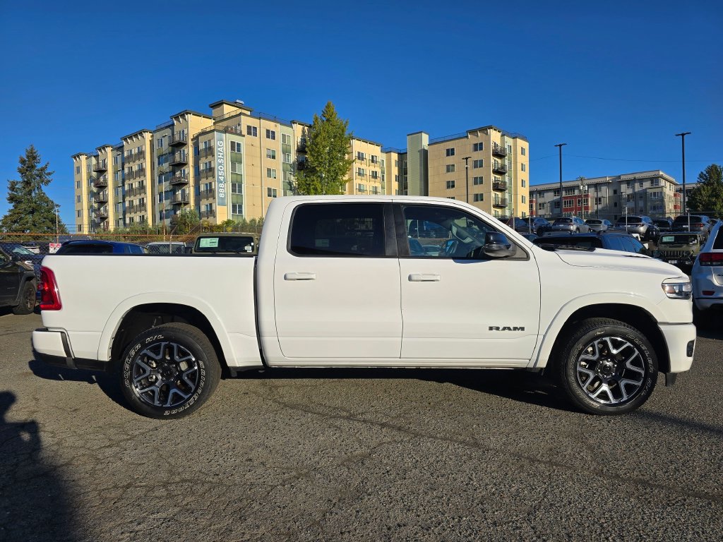Used 2025 RAM 1500 Laramie w/ Sport Appearance Package AWD/4WD image 9