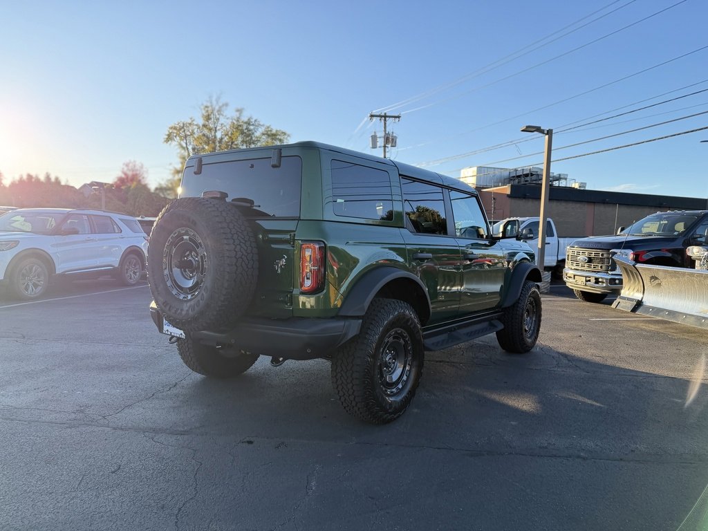 Used 2025 Ford Bronco Badlands image 5