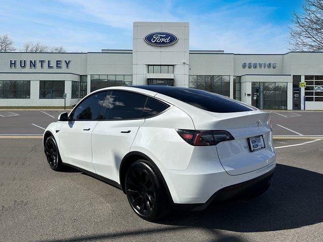Used 2021 Tesla Model Y Long Range image 6