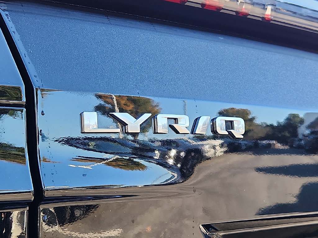 Used 2024 Cadillac Lyriq Luxury RWD image 33