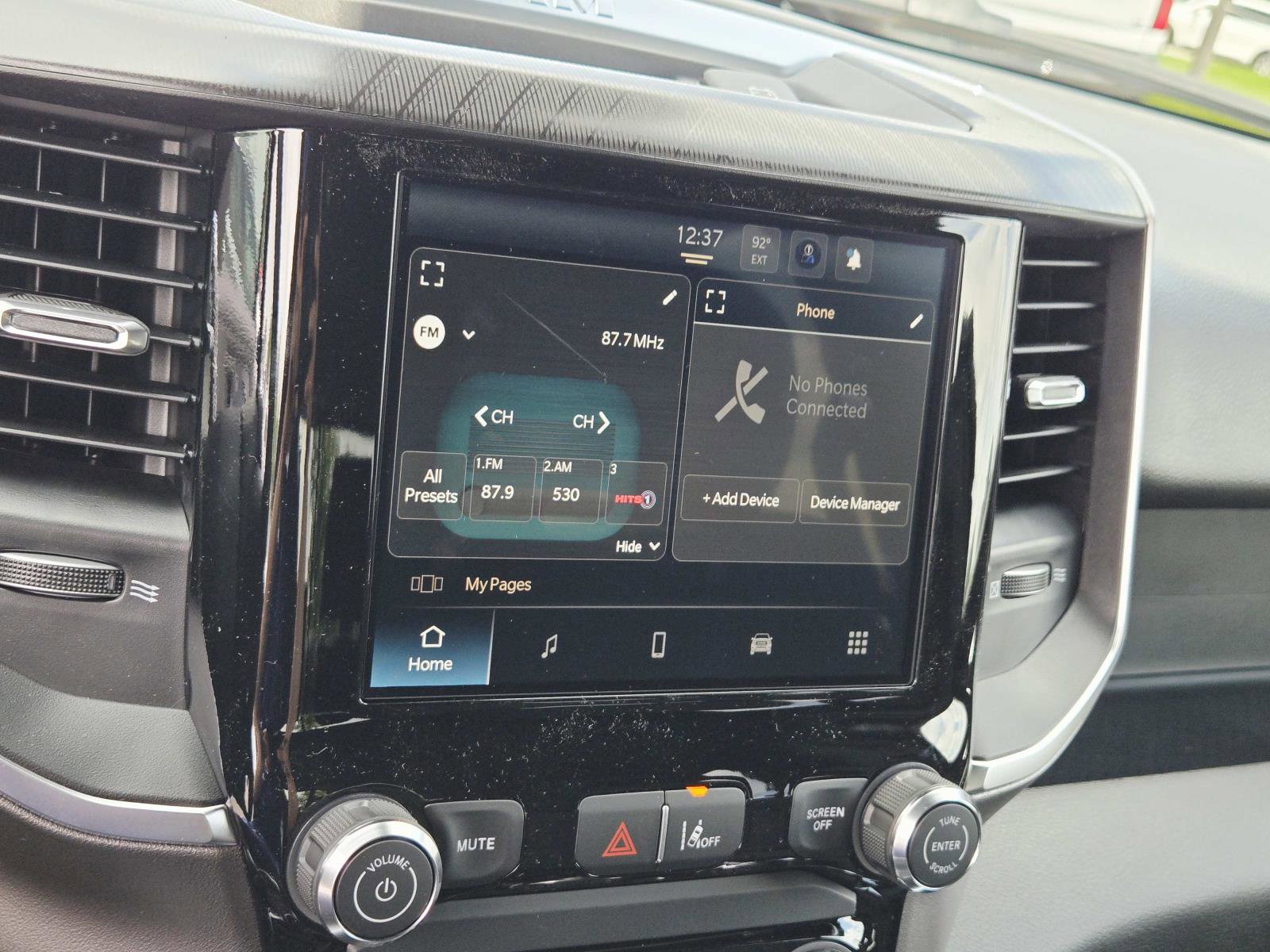 New 2026 RAM 1500 Express AWD/4WD image 24