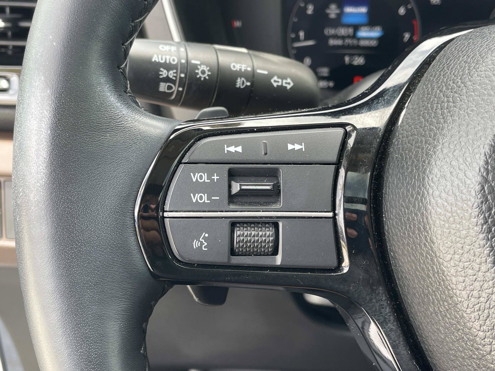 Certified 2025 Honda Pilot Elite image 6