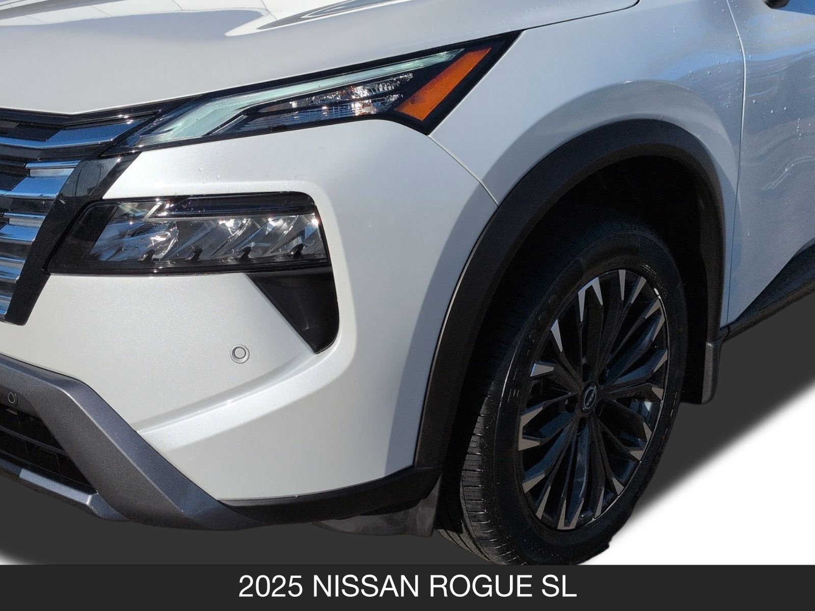 Certified 2025 Nissan Rogue SL w/ Tech Package image 11