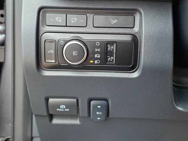 Used 2024 Ford F250 Lariat AWD/4WD image 37