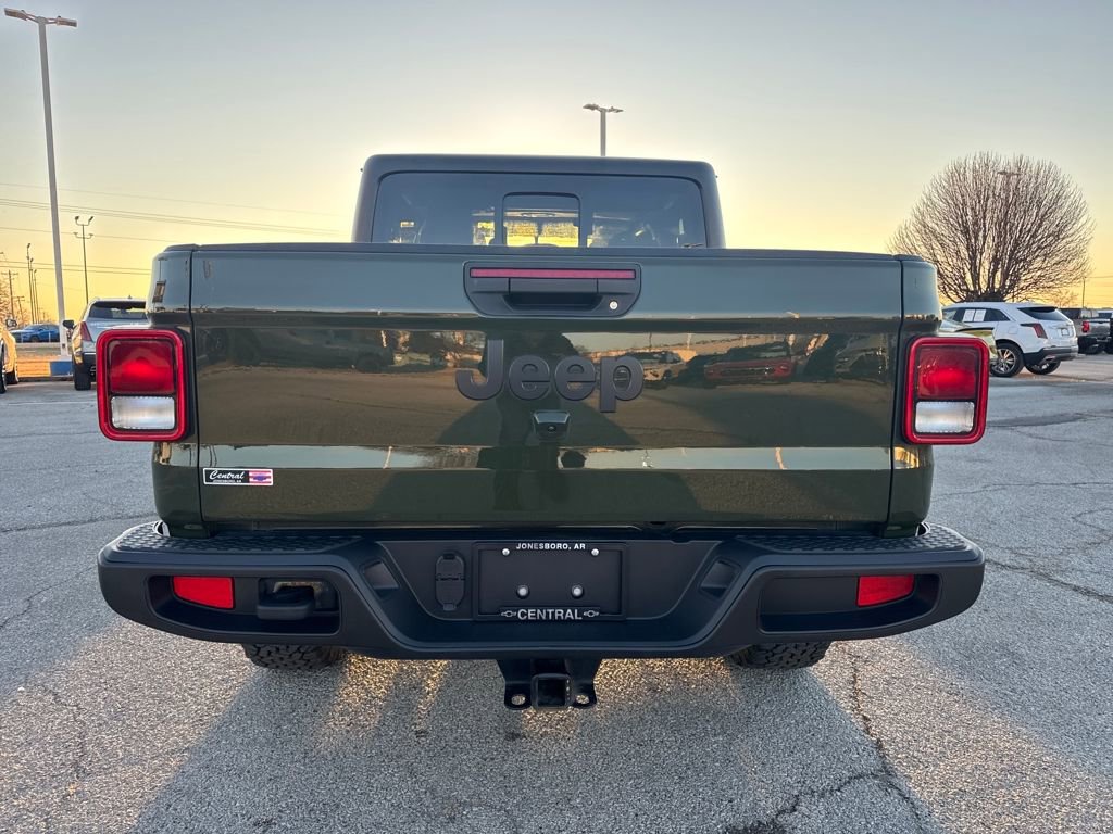 Used 2023 Jeep Gladiator Sport image 5
