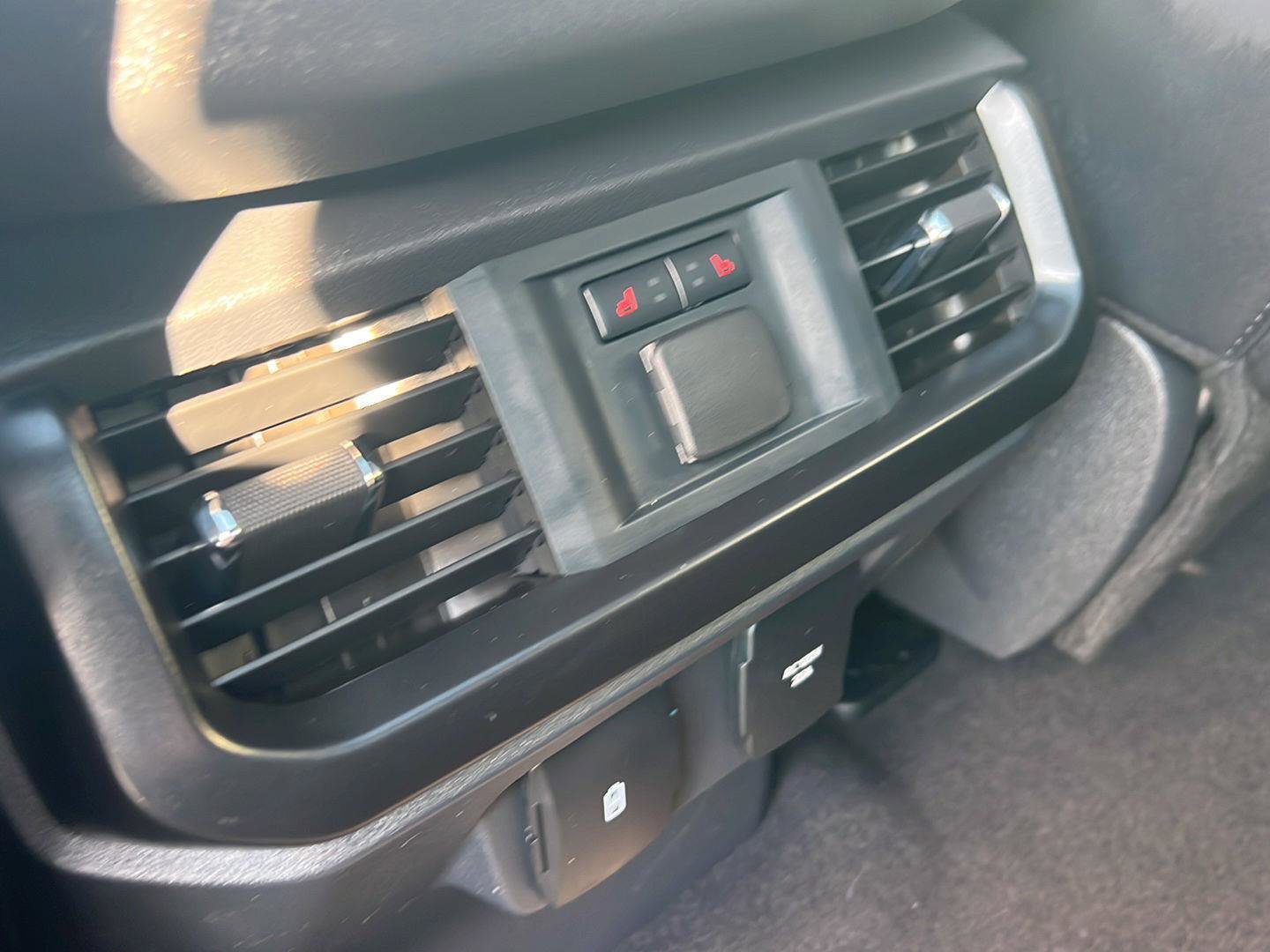 Used 2025 Ford F150 Raptor AWD/4WD image 12