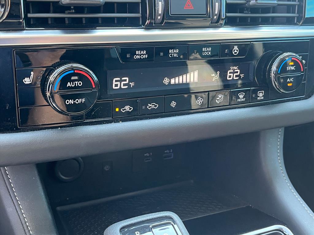 Used 2024 Nissan Pathfinder SL w/ Cargo Package image 12