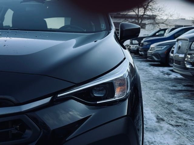 Used 2024 Subaru Crosstrek 2.0i Premium image 3