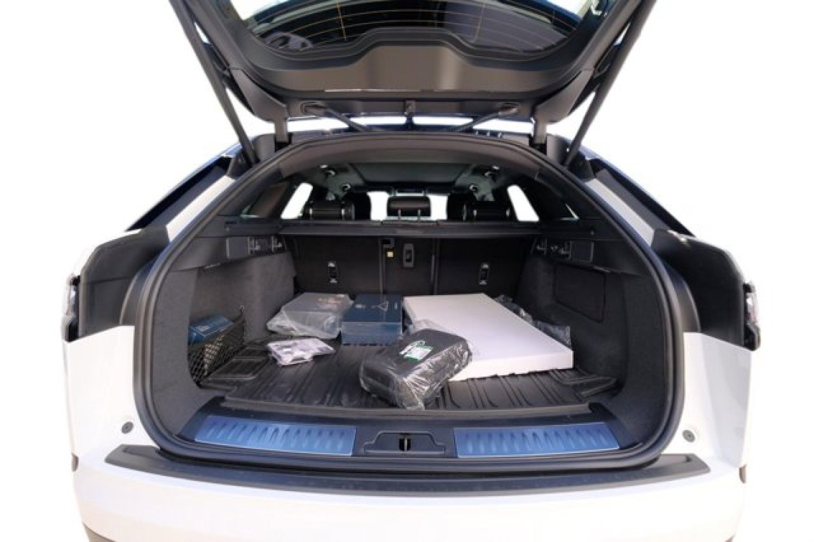 New 2025 Land Rover Range Rover Velar S image 15