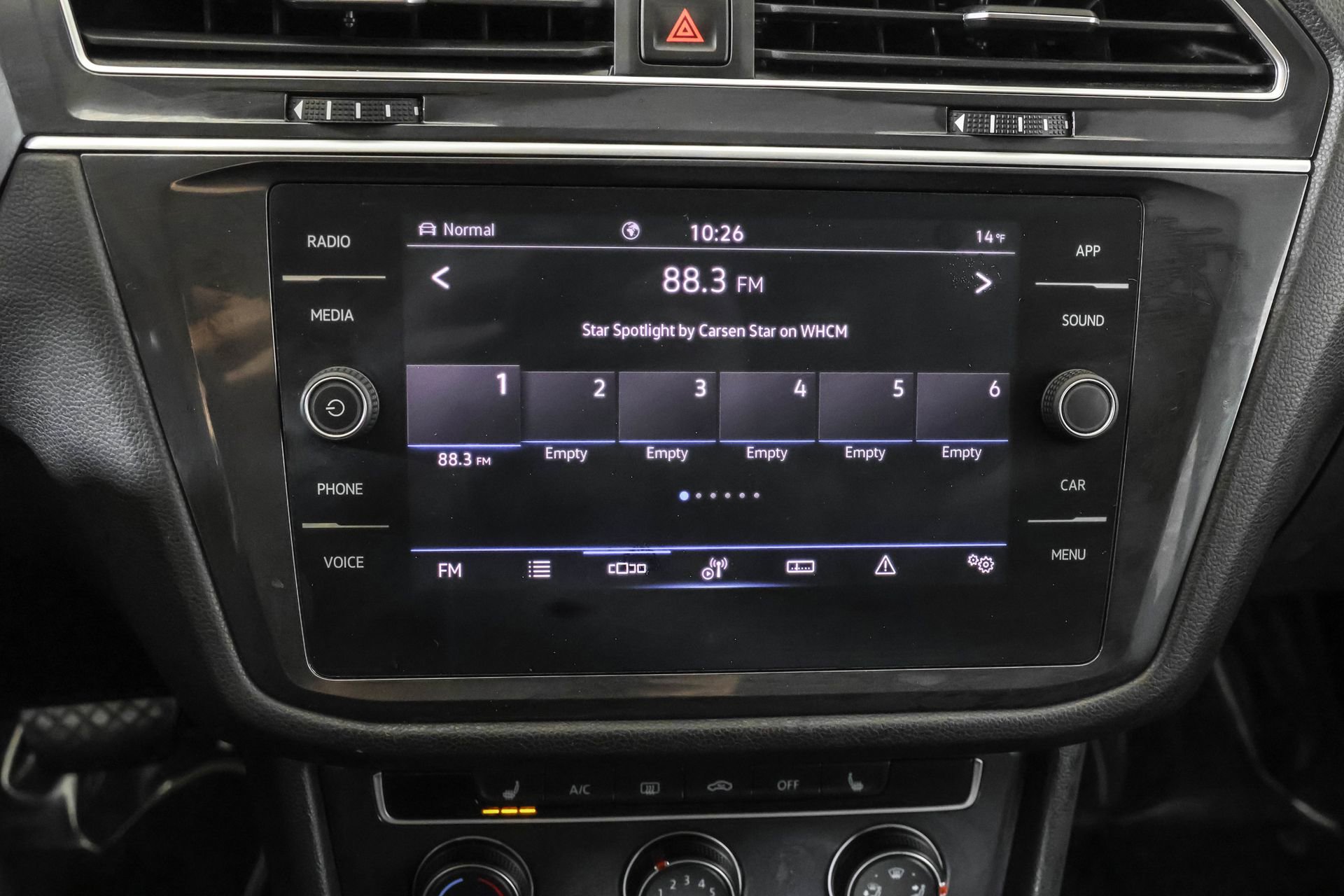 Used 2024 Volkswagen Tiguan Wolfsburg Edition image 28