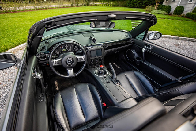 Used 2008 MAZDA MX-5 Miata Grand Touring w/ Premium Pkg RWD image 38