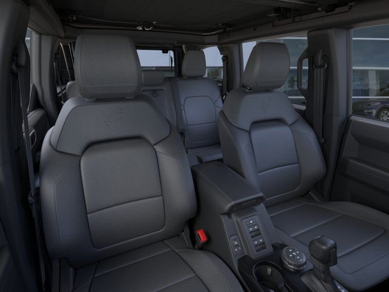 New 2026 Ford Bronco Outer Banks w/ Sasquatch Package AWD/4WD image 11